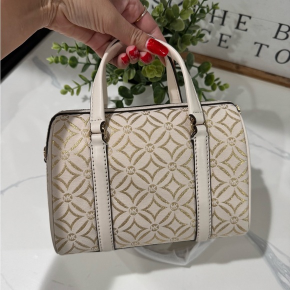 Beautiful New W/Tags Michael Kors Mini Boston Bag - Picture 5 of 13